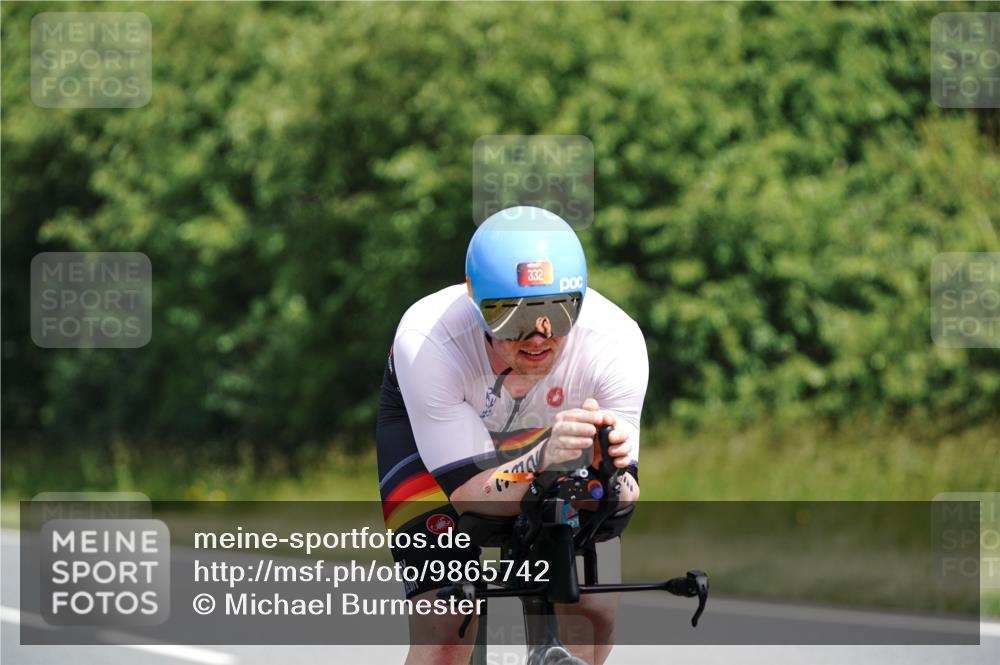 21.06.2026 - Viking Triathlon Michael Burmester http://msf.ph/oto/9865742 21.06.2026 12:00:43 Radfahren 42, 155, 170, 200, 260, 317, 332, 366, 404, 554, 554, 568, 604, 617, 639 meine-sportfotos.de