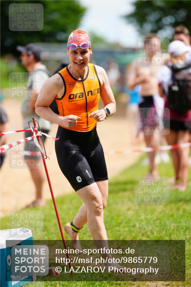 21.06.2026 - 29. Vierlanden-Triathlon LAZAROV Photography http://msf.ph/oto/9865779 21.06.2026 13:13:13 Schwimmen 1106, 1109, 1143 meine-sportfotos.de