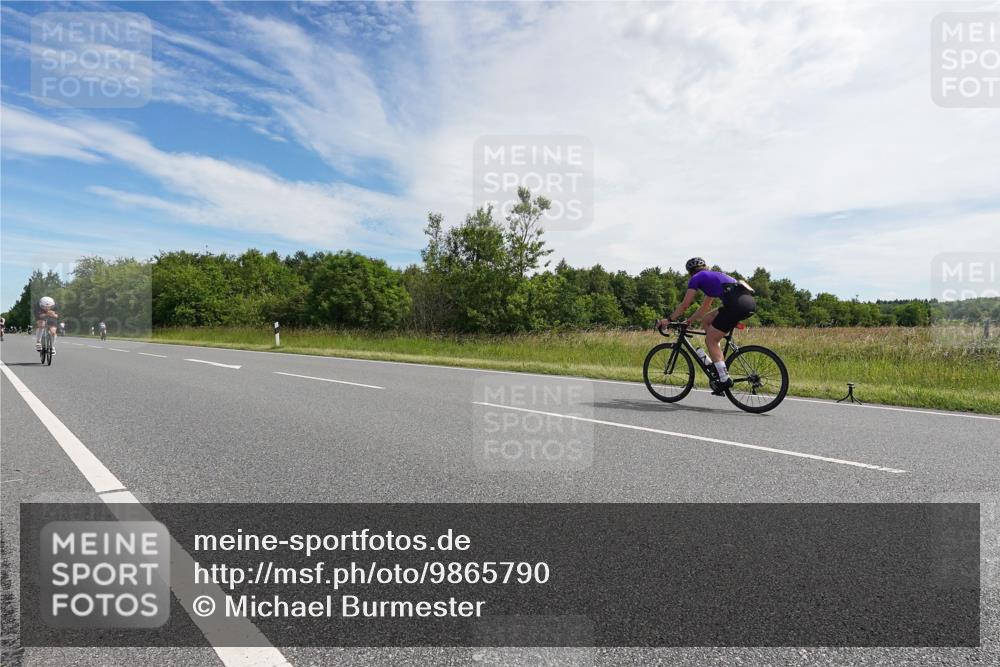 21.06.2026 - Viking Triathlon Michael Burmester http://msf.ph/oto/9865790 21.06.2026 11:19:45 Radfahren 30, 115, 250, 254, 291, 297, 297, 323, 332, 346, 416, 551, 604 meine-sportfotos.de