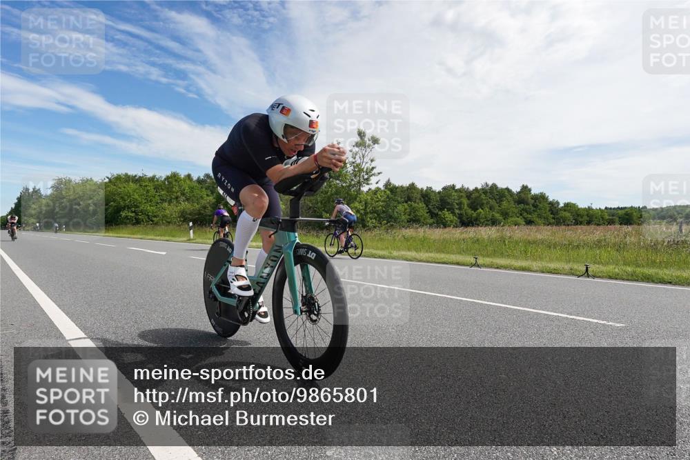 21.06.2026 - Viking Triathlon Michael Burmester http://msf.ph/oto/9865801 21.06.2026 11:19:46 Radfahren 30, 115, 250, 254, 291, 297, 297, 323, 332, 346, 551, 604 meine-sportfotos.de