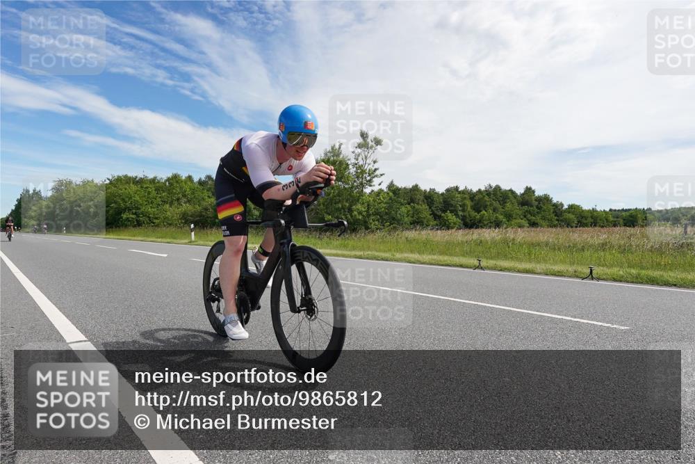 21.06.2026 - Viking Triathlon Michael Burmester http://msf.ph/oto/9865812 21.06.2026 11:19:56 Radfahren 30, 115, 115, 249, 250, 250, 257, 291, 297, 323, 332, 343, 346, 604 meine-sportfotos.de