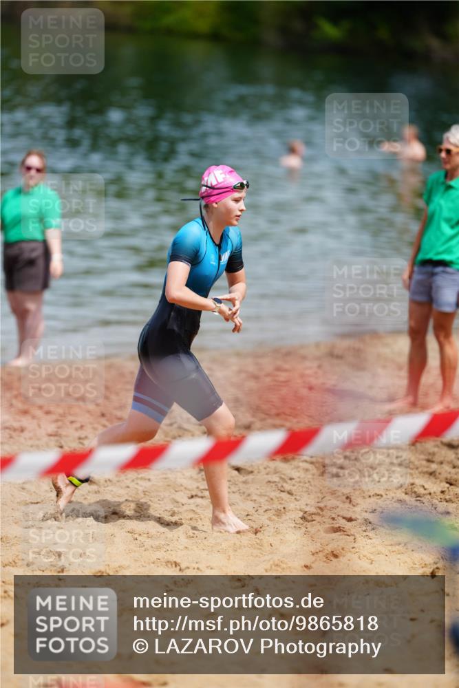 21.06.2026 - 29. Vierlanden-Triathlon LAZAROV Photography http://msf.ph/oto/9865818 21.06.2026 13:14:21 Schwimmen 1142, 1144 meine-sportfotos.de