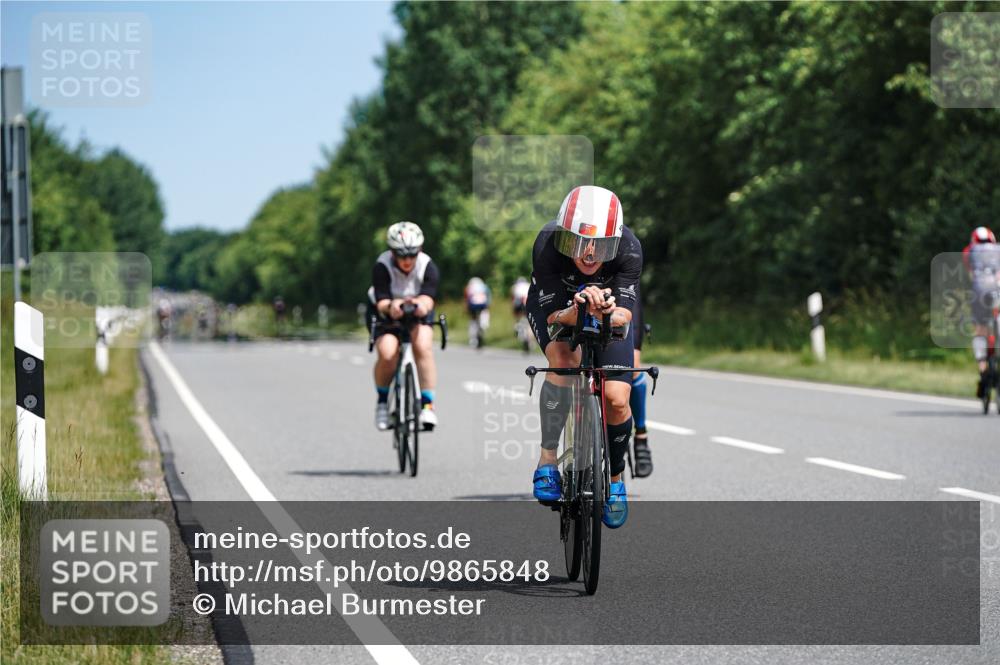 21.06.2026 - Viking Triathlon Michael Burmester http://msf.ph/oto/9865848 21.06.2026 12:01:40 Radfahren 13, 124, 171, 196, 206, 322, 540, 648 meine-sportfotos.de