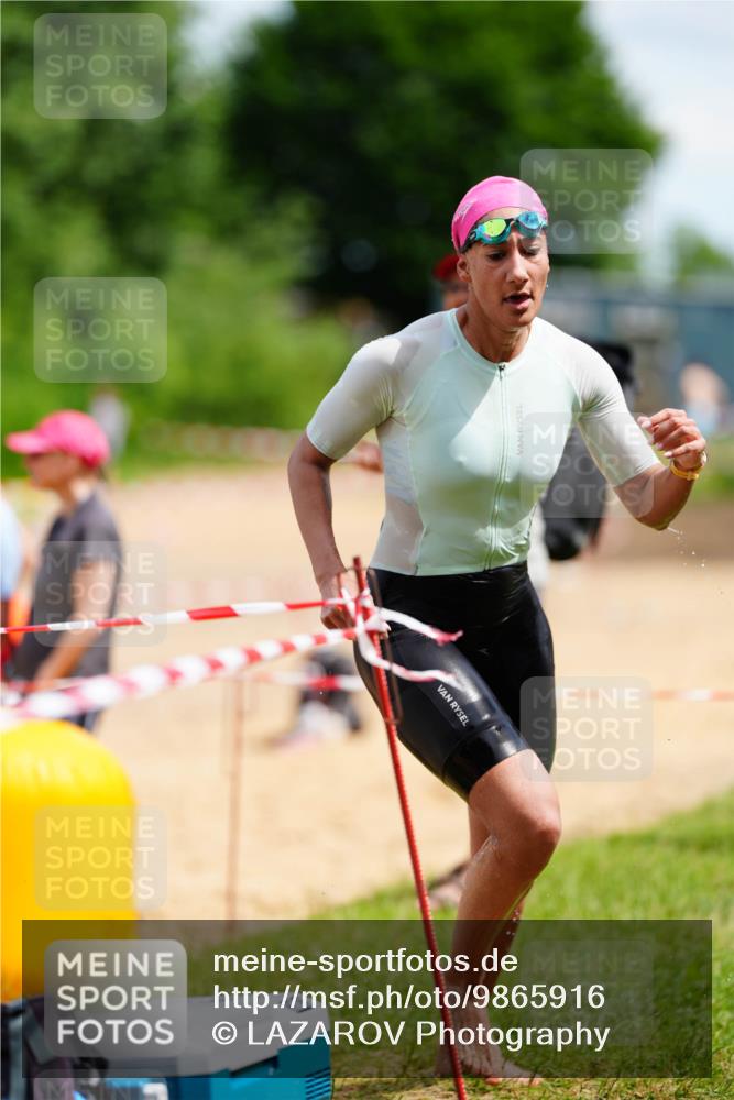 21.06.2026 - 29. Vierlanden-Triathlon LAZAROV Photography http://msf.ph/oto/9865916 21.06.2026 13:16:23 Schwimmen 1104 meine-sportfotos.de