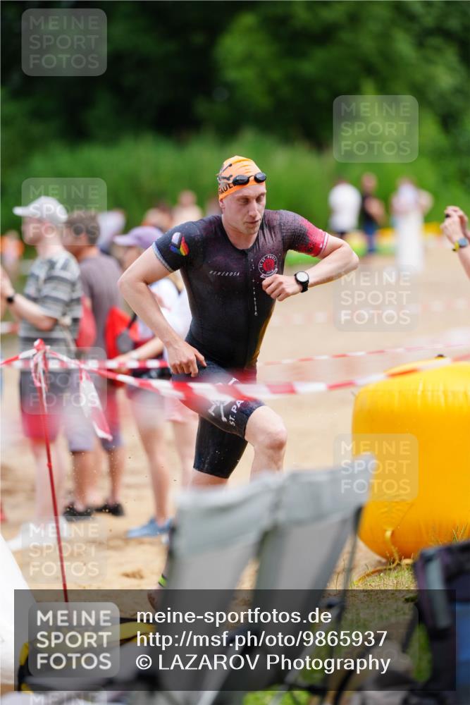 21.06.2026 - 29. Vierlanden-Triathlon LAZAROV Photography http://msf.ph/oto/9865937 21.06.2026 13:23:24 Schwimmen 1101 meine-sportfotos.de