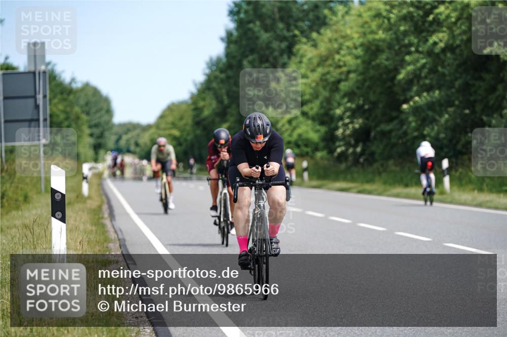21.06.2026 - Viking Triathlon Michael Burmester http://msf.ph/oto/9865966 21.06.2026 12:02:55 Radfahren 17, 57, 100, 119, 127, 144, 169, 280, 445, 527, 561, 644, 658 meine-sportfotos.de