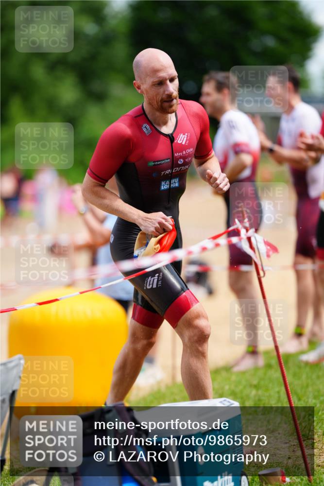 21.06.2026 - 29. Vierlanden-Triathlon LAZAROV Photography http://msf.ph/oto/9865973 21.06.2026 13:23:40 Schwimmen 1197, 1220 meine-sportfotos.de