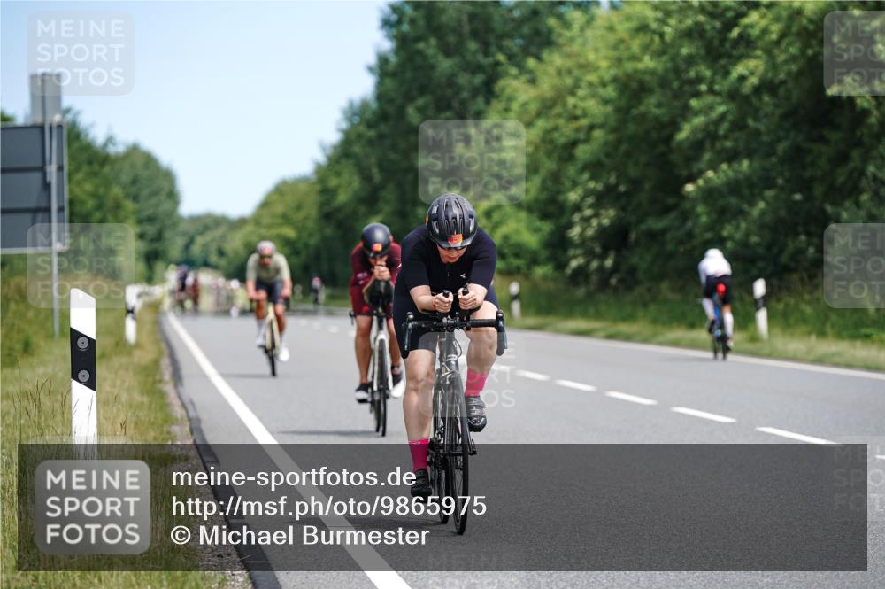 21.06.2026 - Viking Triathlon Michael Burmester http://msf.ph/oto/9865975 21.06.2026 12:02:56 Radfahren 17, 100, 119, 127, 144, 169, 280, 445, 527, 561, 644, 658 meine-sportfotos.de