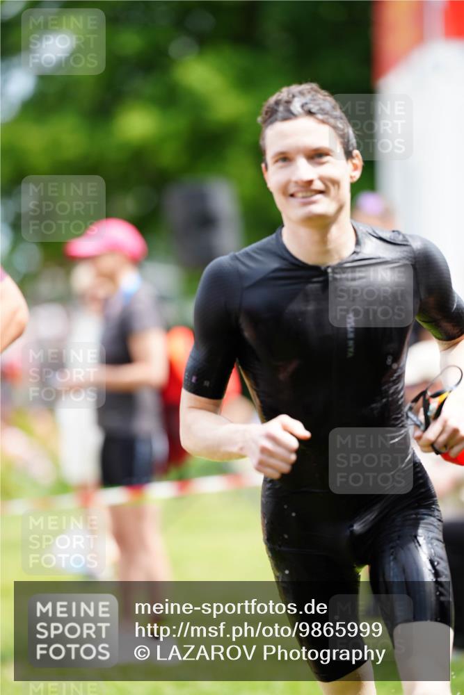 21.06.2026 - 29. Vierlanden-Triathlon LAZAROV Photography http://msf.ph/oto/9865999 21.06.2026 13:23:53 Schwimmen 1173, 1191, 1207, 1218 meine-sportfotos.de
