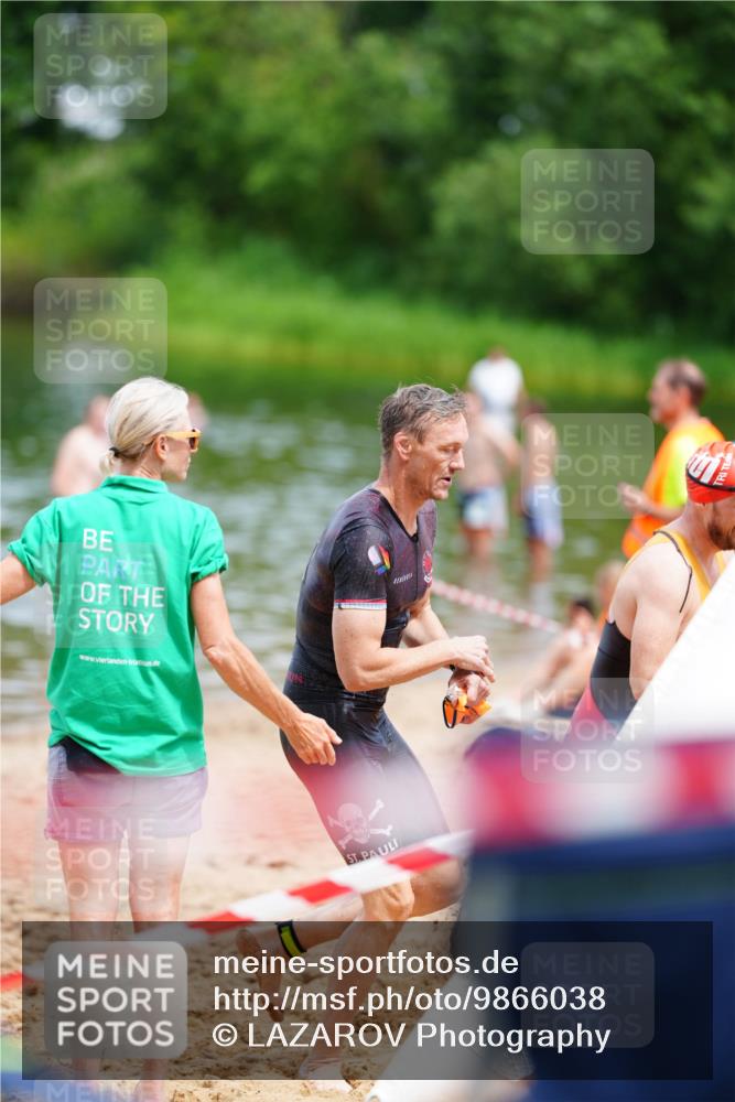 21.06.2026 - 29. Vierlanden-Triathlon LAZAROV Photography http://msf.ph/oto/9866038 21.06.2026 13:24:25 Schwimmen 1094, 1221 meine-sportfotos.de