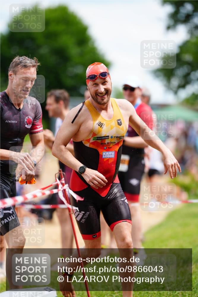 21.06.2026 - 29. Vierlanden-Triathlon LAZAROV Photography http://msf.ph/oto/9866043 21.06.2026 13:24:27 Schwimmen 1094, 1221 meine-sportfotos.de