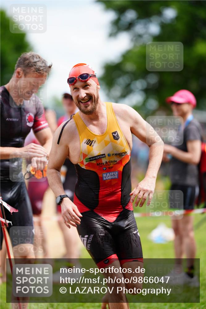 21.06.2026 - 29. Vierlanden-Triathlon LAZAROV Photography http://msf.ph/oto/9866047 21.06.2026 13:24:28 Schwimmen 1094, 1221 meine-sportfotos.de