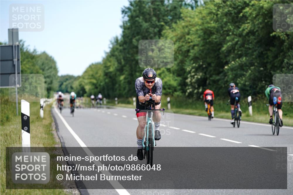 21.06.2026 - Viking Triathlon Michael Burmester http://msf.ph/oto/9866048 21.06.2026 12:03:27 Radfahren 65, 66, 74, 102, 103, 161, 176, 194, 238, 247, 257, 270, 270, 271, 287, 331, 426, 463, 475, 565, 569, 606, 631 meine-sportfotos.de