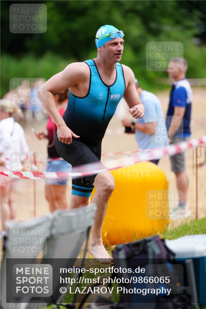 21.06.2026 - 29. Vierlanden-Triathlon LAZAROV Photography http://msf.ph/oto/9866065 21.06.2026 13:25:00 Schwimmen 1180, 1216 meine-sportfotos.de