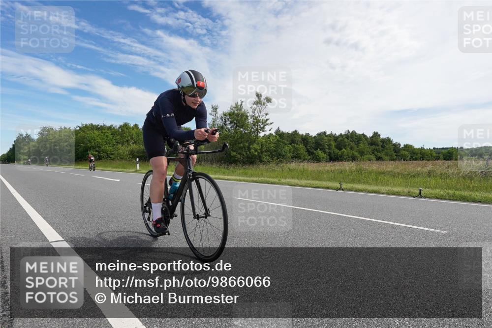 21.06.2026 - Viking Triathlon Michael Burmester http://msf.ph/oto/9866066 21.06.2026 11:22:51 Radfahren 144, 305, 467, 471, 621 meine-sportfotos.de