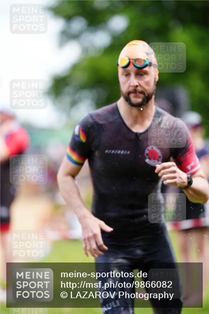 21.06.2026 - 29. Vierlanden-Triathlon LAZAROV Photography http://msf.ph/oto/9866082 21.06.2026 13:25:08 Schwimmen 1180, 1216 meine-sportfotos.de