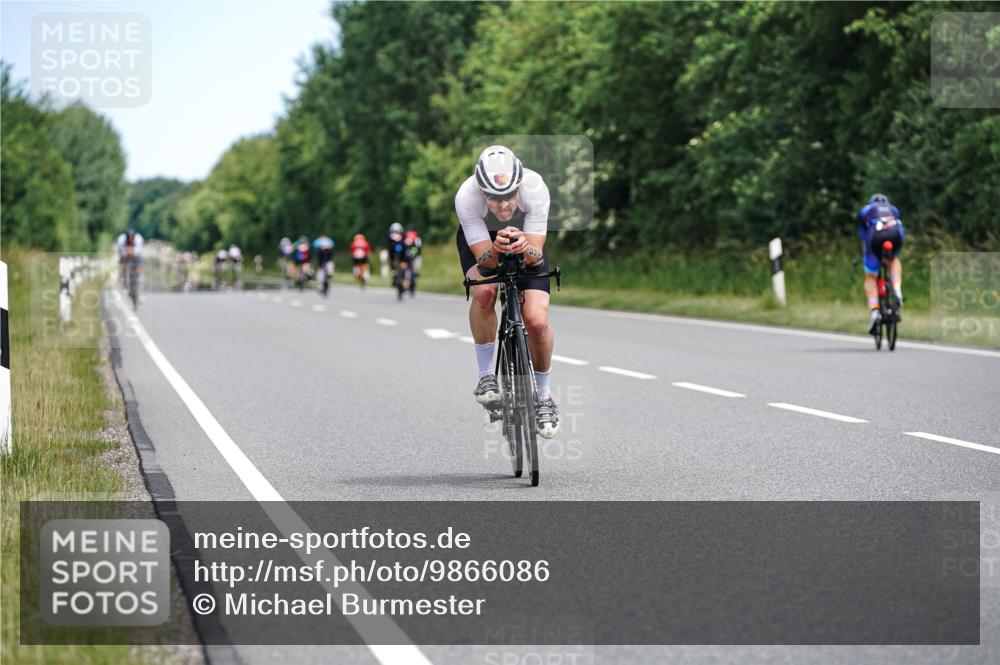 21.06.2026 - Viking Triathlon Michael Burmester http://msf.ph/oto/9866086 21.06.2026 12:03:36 Radfahren 66, 101, 176, 194, 247, 257, 261, 270, 271, 287, 331, 426, 463, 475, 565, 606 meine-sportfotos.de