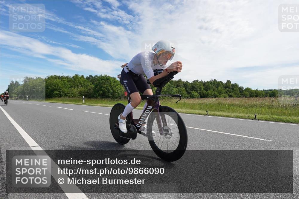 21.06.2026 - Viking Triathlon Michael Burmester http://msf.ph/oto/9866090 21.06.2026 11:23:31 Radfahren 8, 90, 97, 118, 135, 184, 425, 443, 443, 538, 556, 566, 622 meine-sportfotos.de