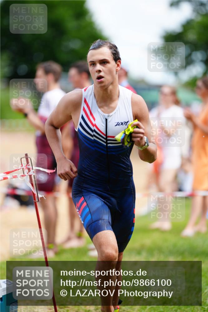 21.06.2026 - 29. Vierlanden-Triathlon LAZAROV Photography http://msf.ph/oto/9866100 21.06.2026 13:25:28 Schwimmen 1097, 1099, 1198, 1200, 1217 meine-sportfotos.de