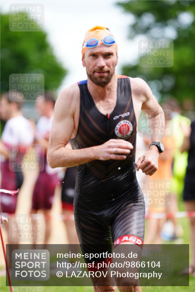 21.06.2026 - 29. Vierlanden-Triathlon LAZAROV Photography http://msf.ph/oto/9866104 21.06.2026 13:25:29 Schwimmen 1097, 1099, 1198, 1200, 1217 meine-sportfotos.de