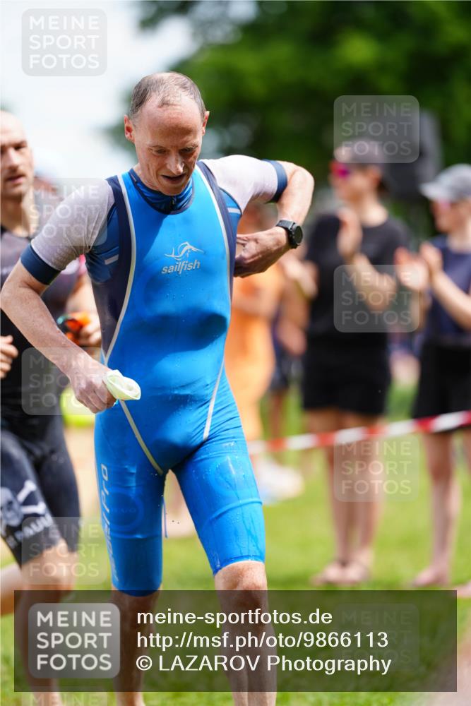 21.06.2026 - 29. Vierlanden-Triathlon LAZAROV Photography http://msf.ph/oto/9866113 21.06.2026 13:25:37 Schwimmen 1097, 1099, 1192, 1198 meine-sportfotos.de