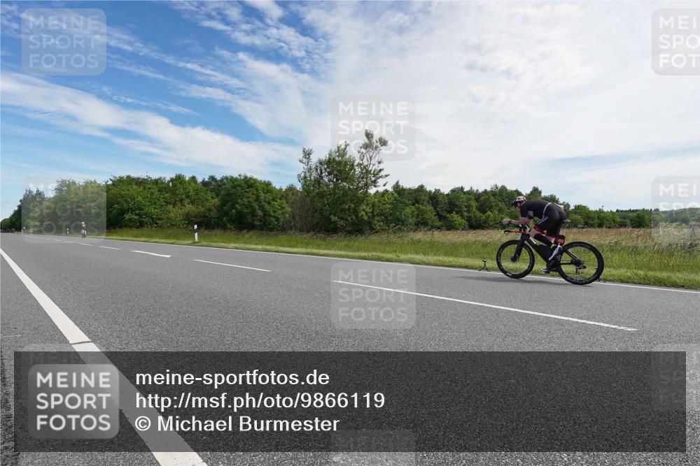 21.06.2026 - Viking Triathlon Michael Burmester http://msf.ph/oto/9866119 21.06.2026 11:23:41 Radfahren 8, 90, 97, 219, 407, 443, 538, 556, 557, 566, 622 meine-sportfotos.de