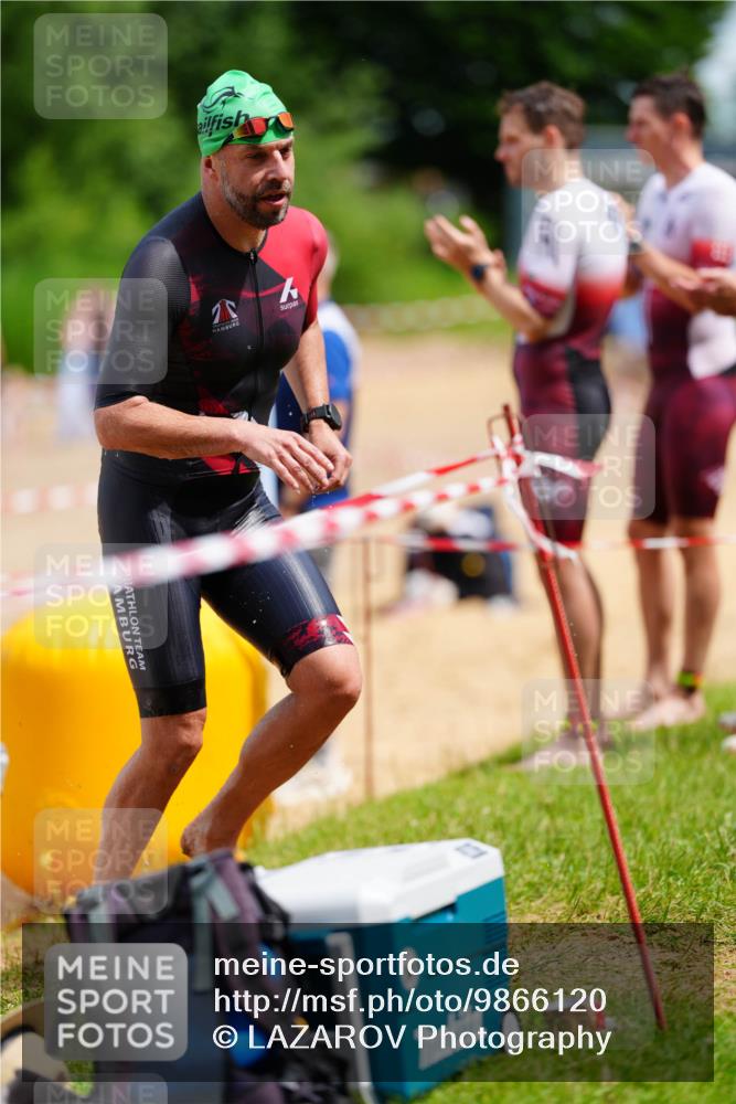 21.06.2026 - 29. Vierlanden-Triathlon LAZAROV Photography http://msf.ph/oto/9866120 21.06.2026 13:25:46 Schwimmen 1097, 1192 meine-sportfotos.de