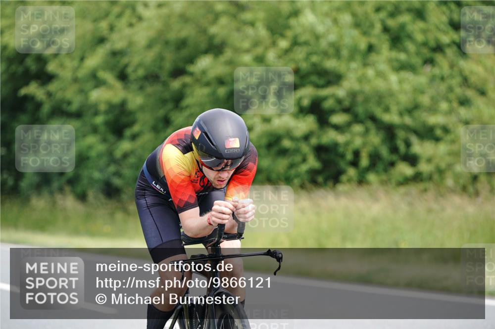21.06.2026 - Viking Triathlon Michael Burmester http://msf.ph/oto/9866121 21.06.2026 12:03:57 Radfahren 116, 205, 261, 465 meine-sportfotos.de