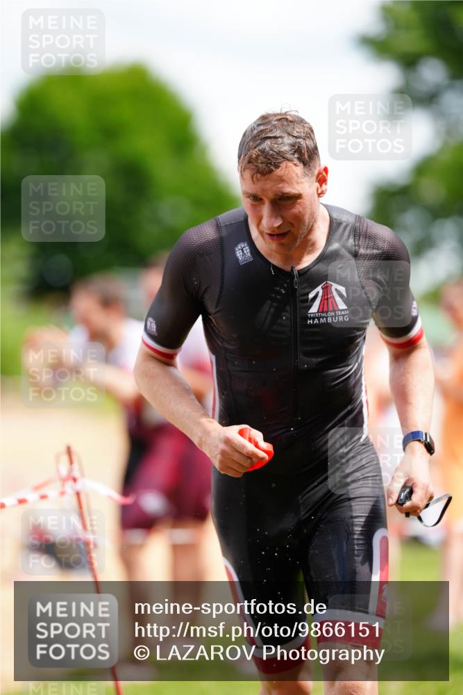 21.06.2026 - 29. Vierlanden-Triathlon LAZAROV Photography http://msf.ph/oto/9866151 21.06.2026 13:26:09 Schwimmen 1100, 1177, 1194, 1196, 1203, 1213, 1225 meine-sportfotos.de