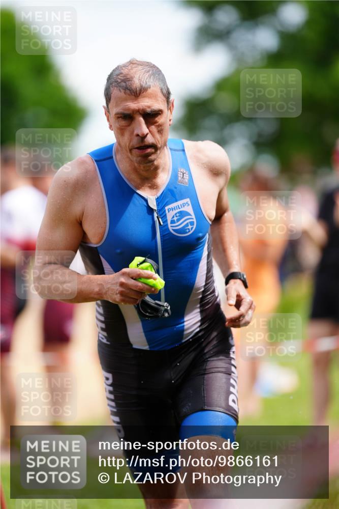 21.06.2026 - 29. Vierlanden-Triathlon LAZAROV Photography http://msf.ph/oto/9866161 21.06.2026 13:26:14 Schwimmen 1100, 1194, 1196, 1203, 1209, 1213, 1225 meine-sportfotos.de