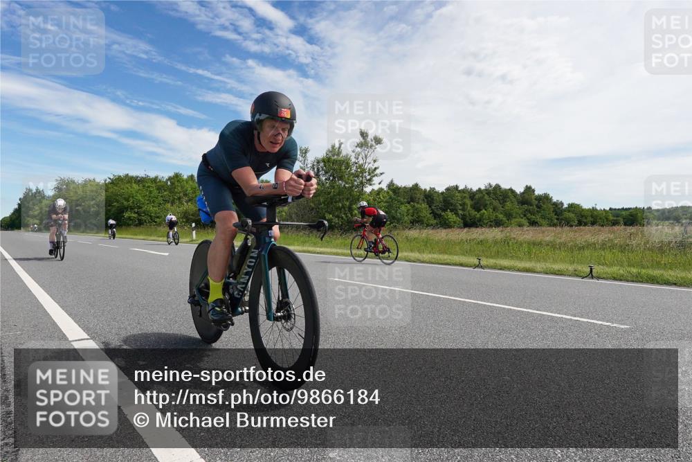 21.06.2026 - Viking Triathlon Michael Burmester http://msf.ph/oto/9866184 21.06.2026 11:24:24 Radfahren 16, 53, 89, 142, 182, 214, 226, 239, 362, 364, 424, 490 meine-sportfotos.de