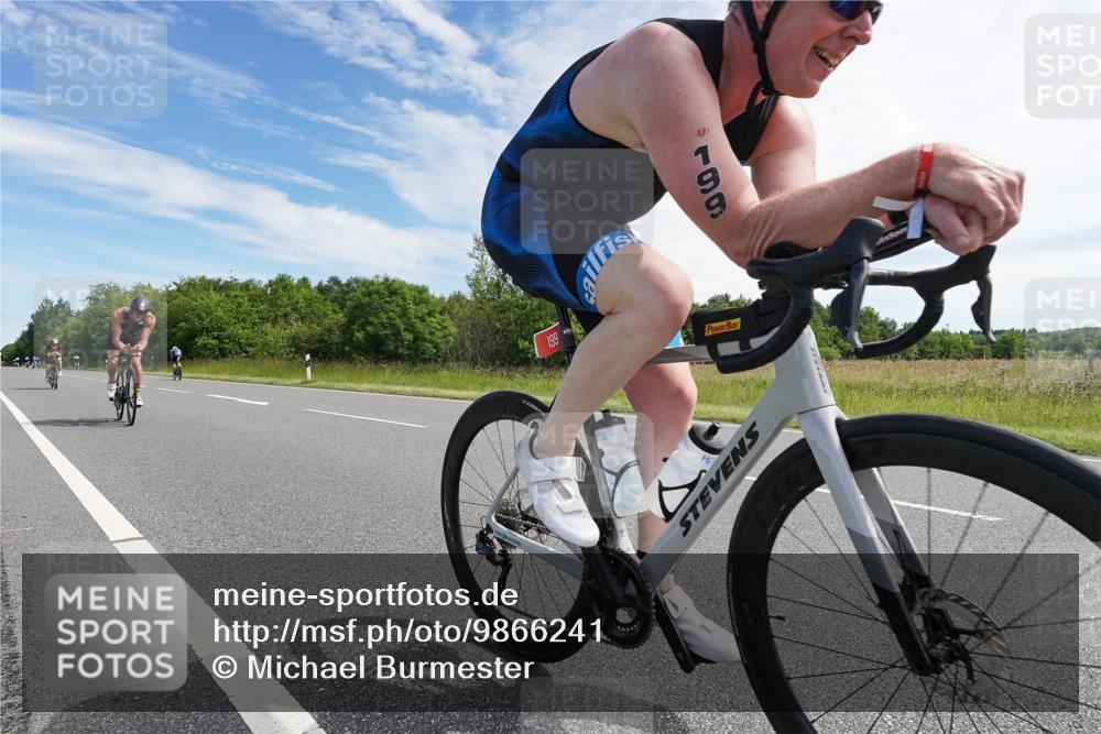 21.06.2026 - Viking Triathlon Michael Burmester http://msf.ph/oto/9866241 21.06.2026 11:24:46 Radfahren 55, 64, 68, 117, 182, 199, 255, 267, 386, 397, 413, 490, 502, 545, 612, 634 meine-sportfotos.de