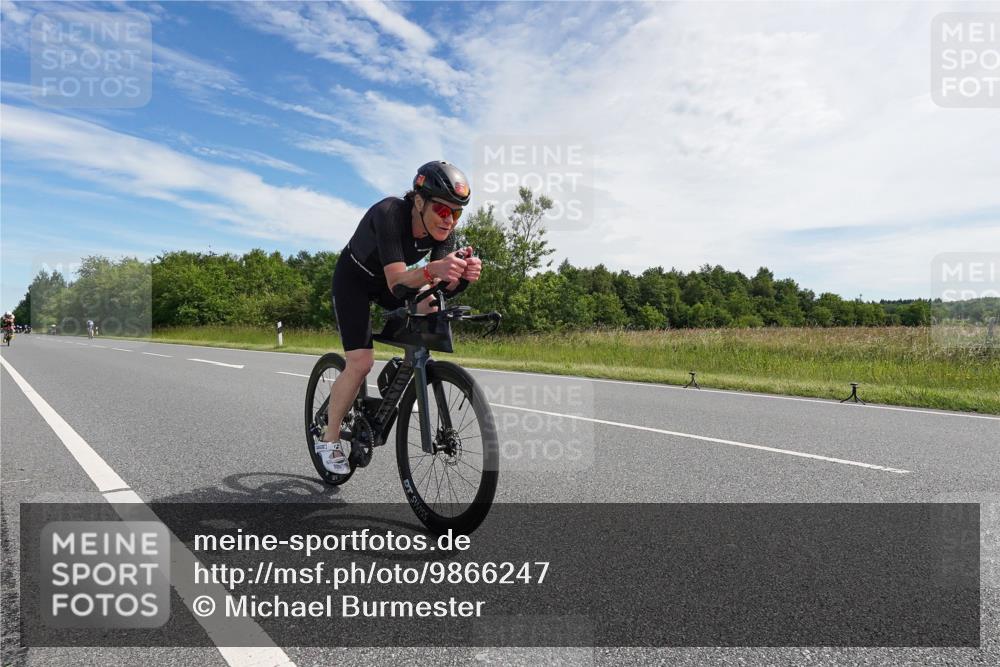 21.06.2026 - Viking Triathlon Michael Burmester http://msf.ph/oto/9866247 21.06.2026 11:24:48 Radfahren 55, 55, 64, 68, 117, 182, 199, 255, 267, 386, 397, 413, 502, 545, 612, 634 meine-sportfotos.de