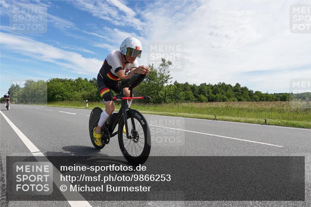 21.06.2026 - Viking Triathlon Michael Burmester http://msf.ph/oto/9866253 21.06.2026 11:24:51 Radfahren 55, 55, 64, 68, 117, 182, 199, 255, 386, 413, 502, 515, 545, 612 meine-sportfotos.de