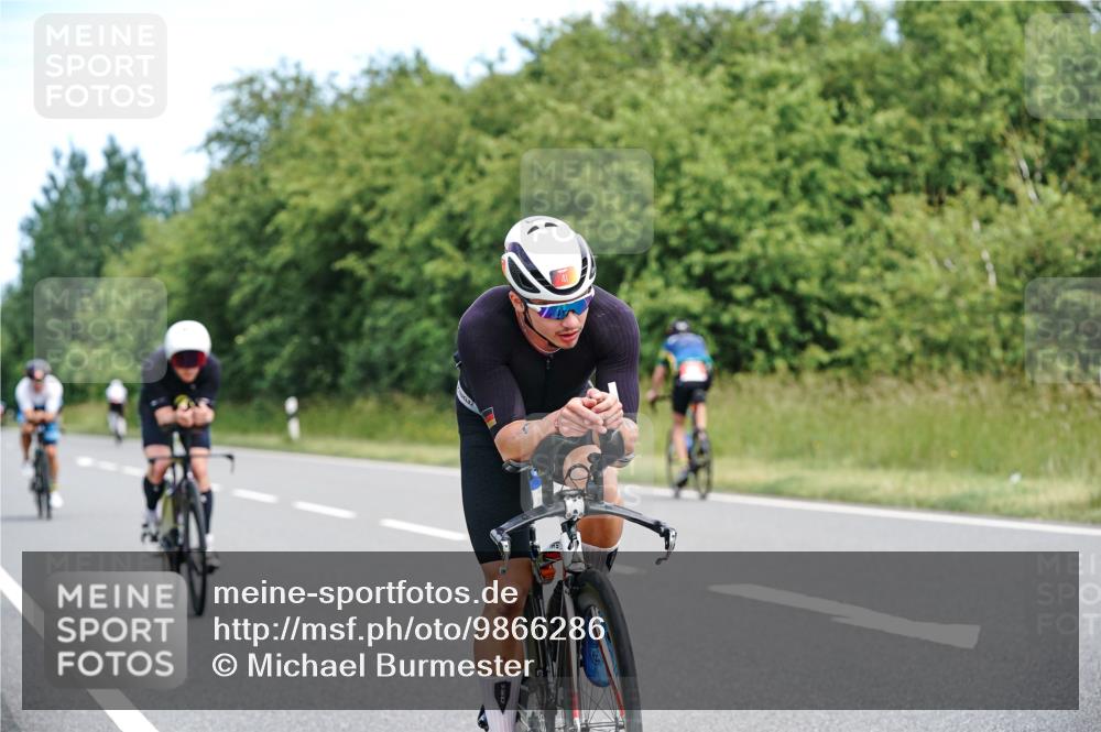 21.06.2026 - Viking Triathlon Michael Burmester http://msf.ph/oto/9866286 21.06.2026 12:05:33 Radfahren 16, 41, 53, 56, 86, 94, 132, 136, 165, 189, 198, 219, 239, 256, 289, 304, 364, 382, 407, 429, 442, 456, 546, 571, 634, 668, 670 meine-sportfotos.de
