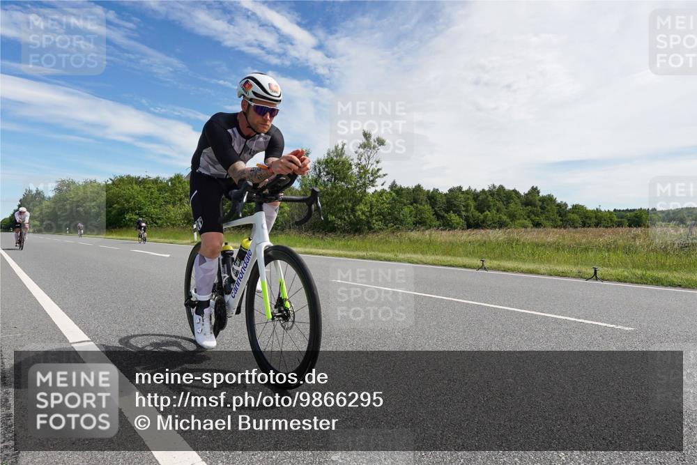 21.06.2026 - Viking Triathlon Michael Burmester http://msf.ph/oto/9866295 21.06.2026 11:25:39 Radfahren 84, 113, 119, 132, 160, 176, 256, 264, 309, 347, 401, 419, 426, 565, 664, 669 meine-sportfotos.de