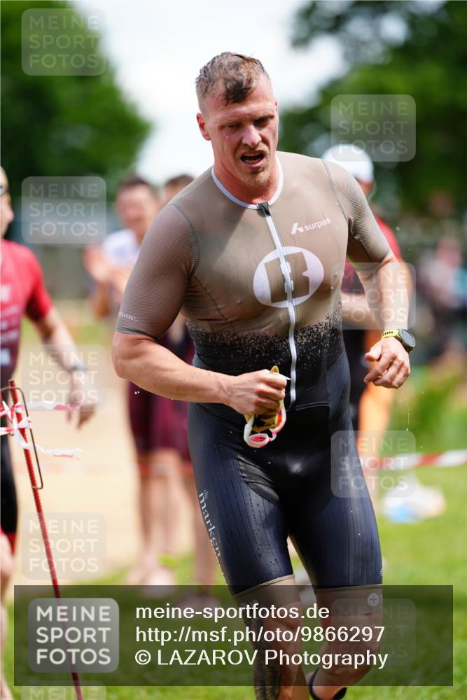 21.06.2026 - 29. Vierlanden-Triathlon LAZAROV Photography http://msf.ph/oto/9866297 21.06.2026 13:27:43 Schwimmen 1168, 1193, 1202, 1210, 1226 meine-sportfotos.de