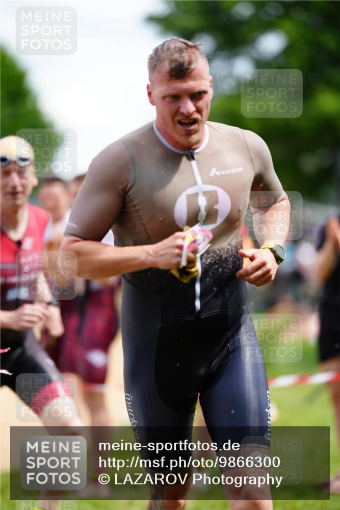 21.06.2026 - 29. Vierlanden-Triathlon LAZAROV Photography http://msf.ph/oto/9866300 21.06.2026 13:27:43 Schwimmen 1168, 1193, 1202, 1210, 1226 meine-sportfotos.de