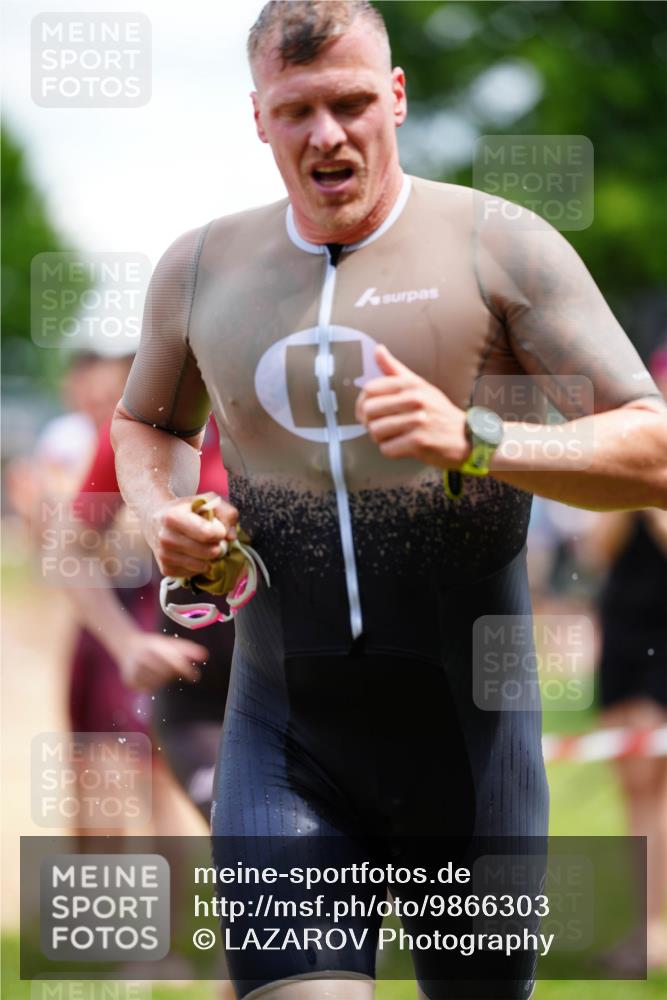 21.06.2026 - 29. Vierlanden-Triathlon LAZAROV Photography http://msf.ph/oto/9866303 21.06.2026 13:27:43 Schwimmen 1168, 1193, 1202, 1210, 1226 meine-sportfotos.de