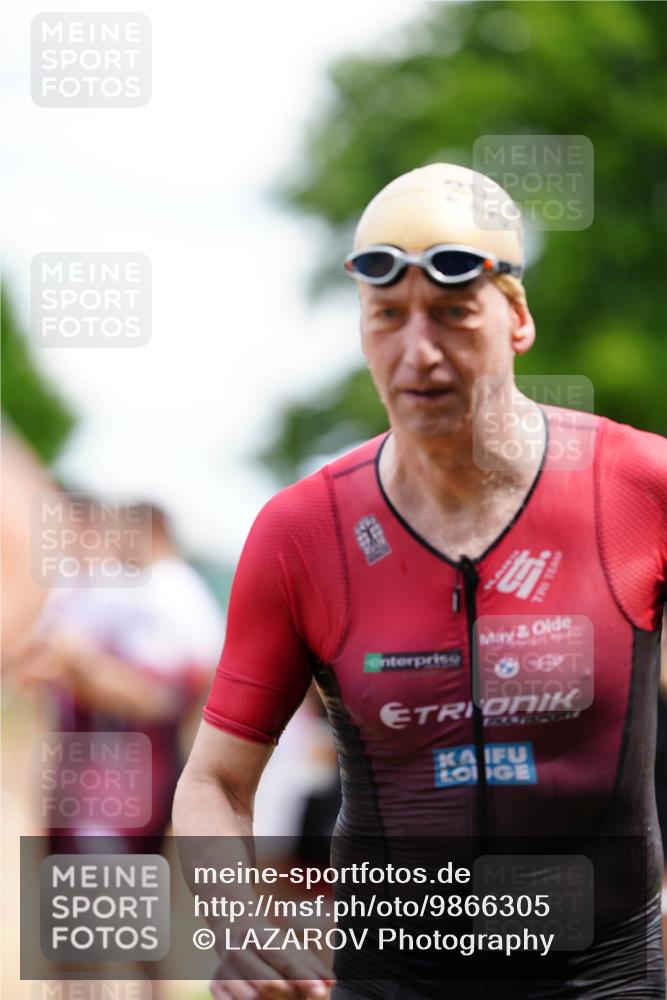 21.06.2026 - 29. Vierlanden-Triathlon LAZAROV Photography http://msf.ph/oto/9866305 21.06.2026 13:27:44 Schwimmen 1168, 1193, 1226 meine-sportfotos.de