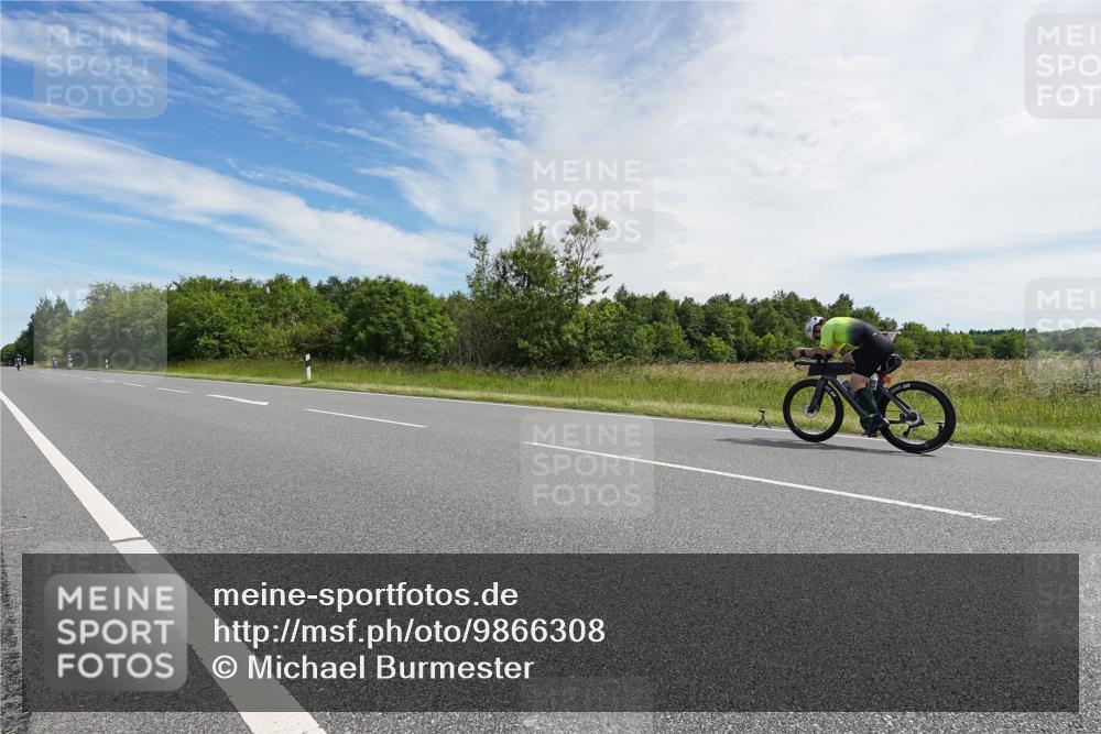 21.06.2026 - Viking Triathlon Michael Burmester http://msf.ph/oto/9866308 21.06.2026 11:25:45 Radfahren 84, 119, 176, 256, 264, 309, 309, 347, 401, 419, 426, 456, 474, 565, 664, 669 meine-sportfotos.de