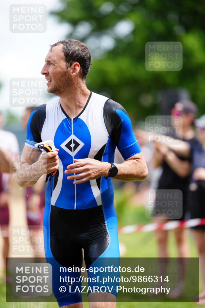21.06.2026 - 29. Vierlanden-Triathlon LAZAROV Photography http://msf.ph/oto/9866314 21.06.2026 13:28:08 Schwimmen 1170, 1204 meine-sportfotos.de