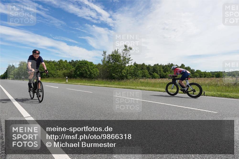 21.06.2026 - Viking Triathlon Michael Burmester http://msf.ph/oto/9866318 21.06.2026 11:25:52 Radfahren 169, 176, 189, 264, 309, 309, 401, 419, 426, 456, 474, 526, 645, 664 meine-sportfotos.de