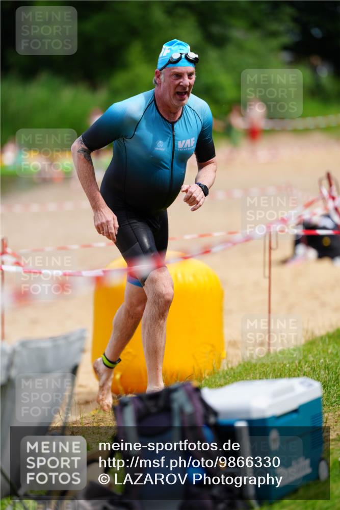 21.06.2026 - 29. Vierlanden-Triathlon LAZAROV Photography http://msf.ph/oto/9866330 21.06.2026 13:29:21 Schwimmen 1181 meine-sportfotos.de