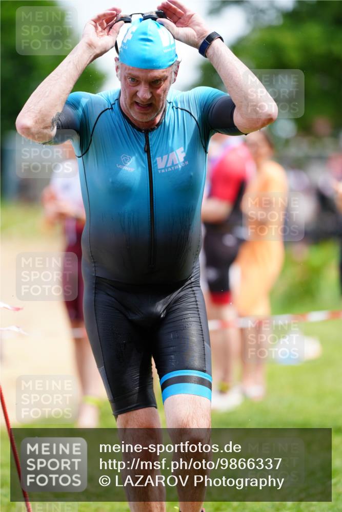 21.06.2026 - 29. Vierlanden-Triathlon LAZAROV Photography http://msf.ph/oto/9866337 21.06.2026 13:29:22 Schwimmen 1181 meine-sportfotos.de