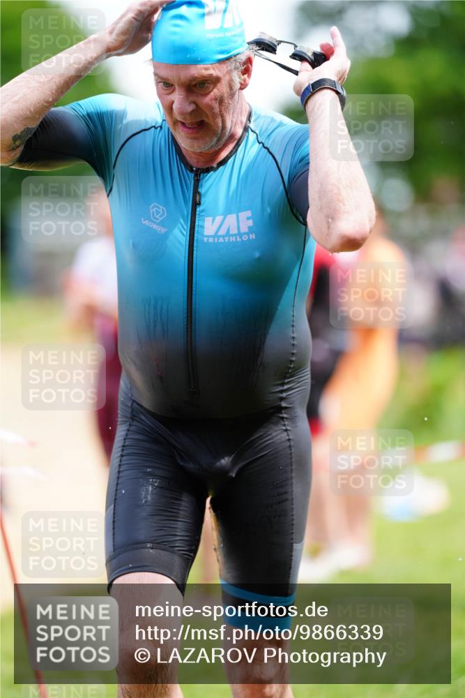 21.06.2026 - 29. Vierlanden-Triathlon LAZAROV Photography http://msf.ph/oto/9866339 21.06.2026 13:29:23 Schwimmen 1181 meine-sportfotos.de