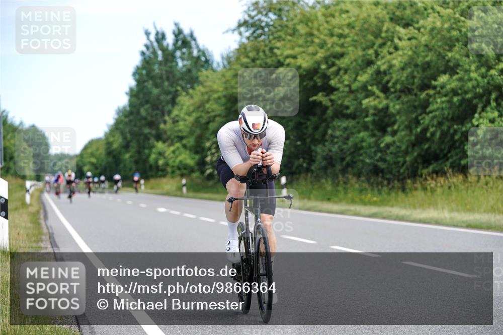 21.06.2026 - Viking Triathlon Michael Burmester http://msf.ph/oto/9866364 21.06.2026 12:05:48 Radfahren 16, 26, 56, 58, 165, 256, 282, 289, 382, 546, 625, 670 meine-sportfotos.de