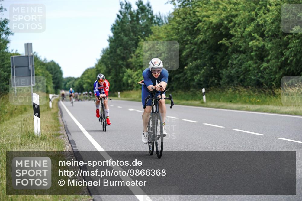 21.06.2026 - Viking Triathlon Michael Burmester http://msf.ph/oto/9866368 21.06.2026 12:05:58 Radfahren 26, 38, 58, 282, 289, 532, 625, 670 meine-sportfotos.de