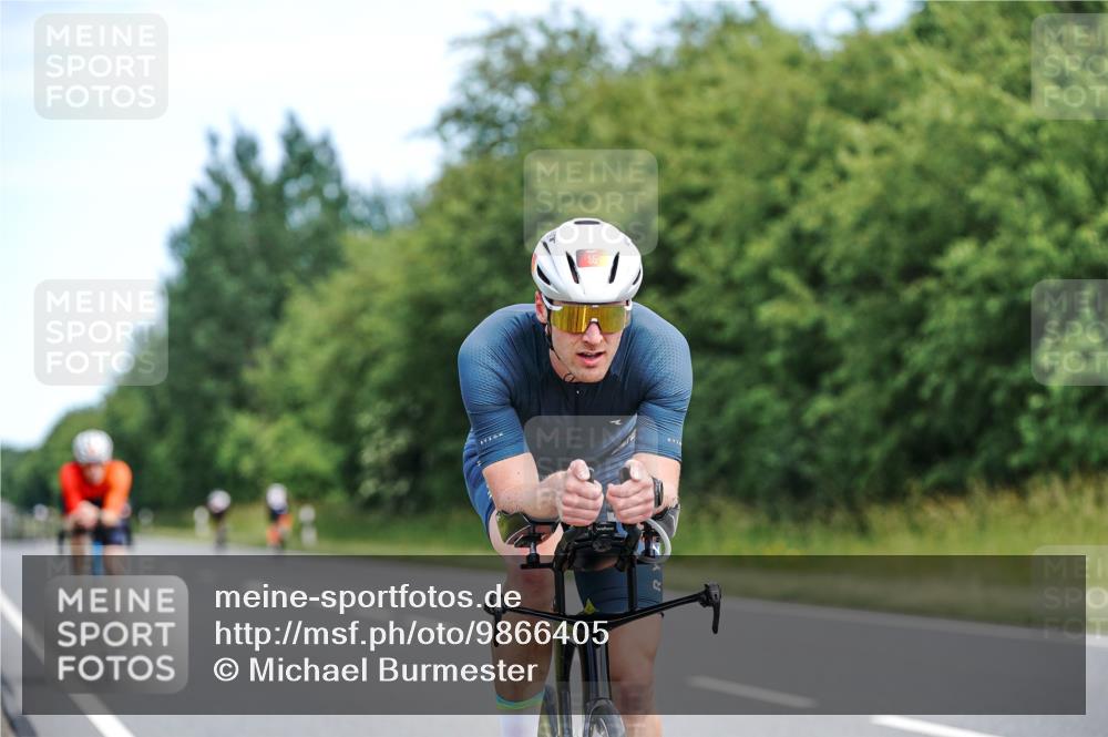21.06.2026 - Viking Triathlon Michael Burmester http://msf.ph/oto/9866405 21.06.2026 12:06:43 Radfahren 55, 237, 365, 495, 529, 541, 556 meine-sportfotos.de