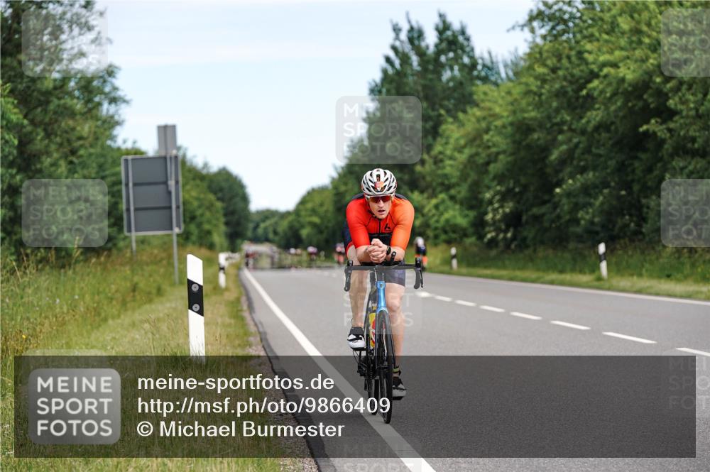 21.06.2026 - Viking Triathlon Michael Burmester http://msf.ph/oto/9866409 21.06.2026 12:06:45 Radfahren 55, 237, 365, 495, 529, 541, 556 meine-sportfotos.de